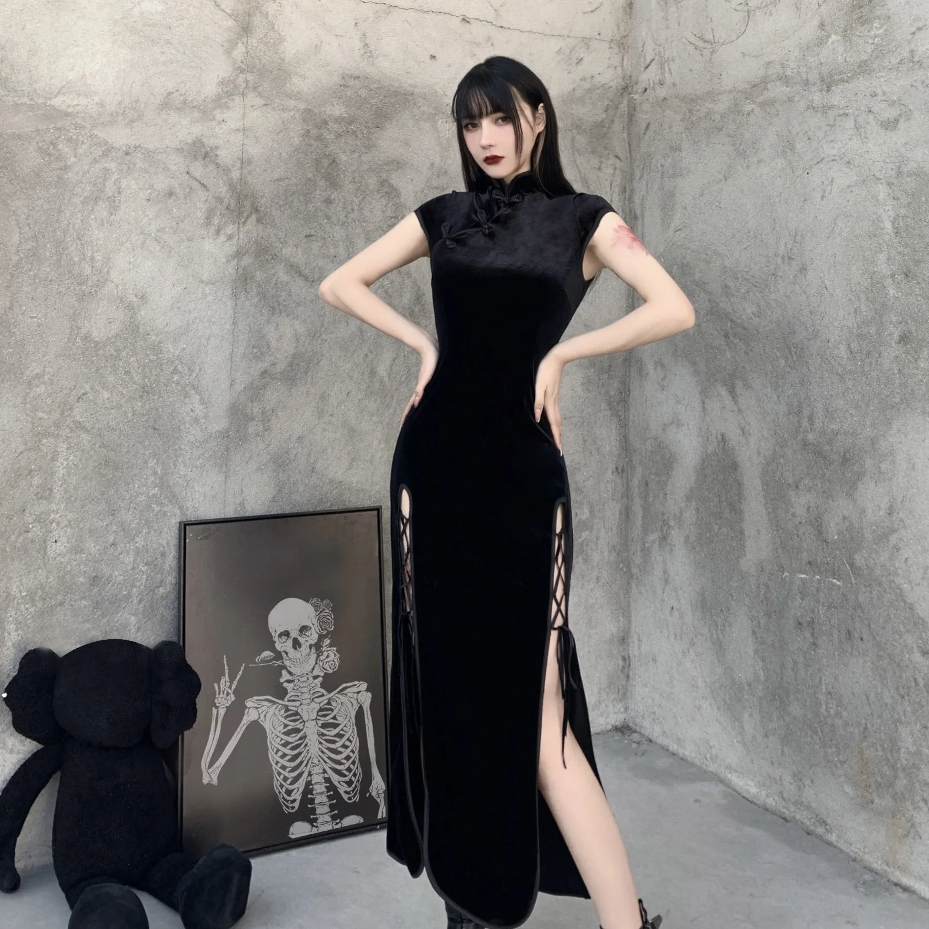 Funki Buys | Dresses | Women's Long Gothic Velvet Spilt Dress