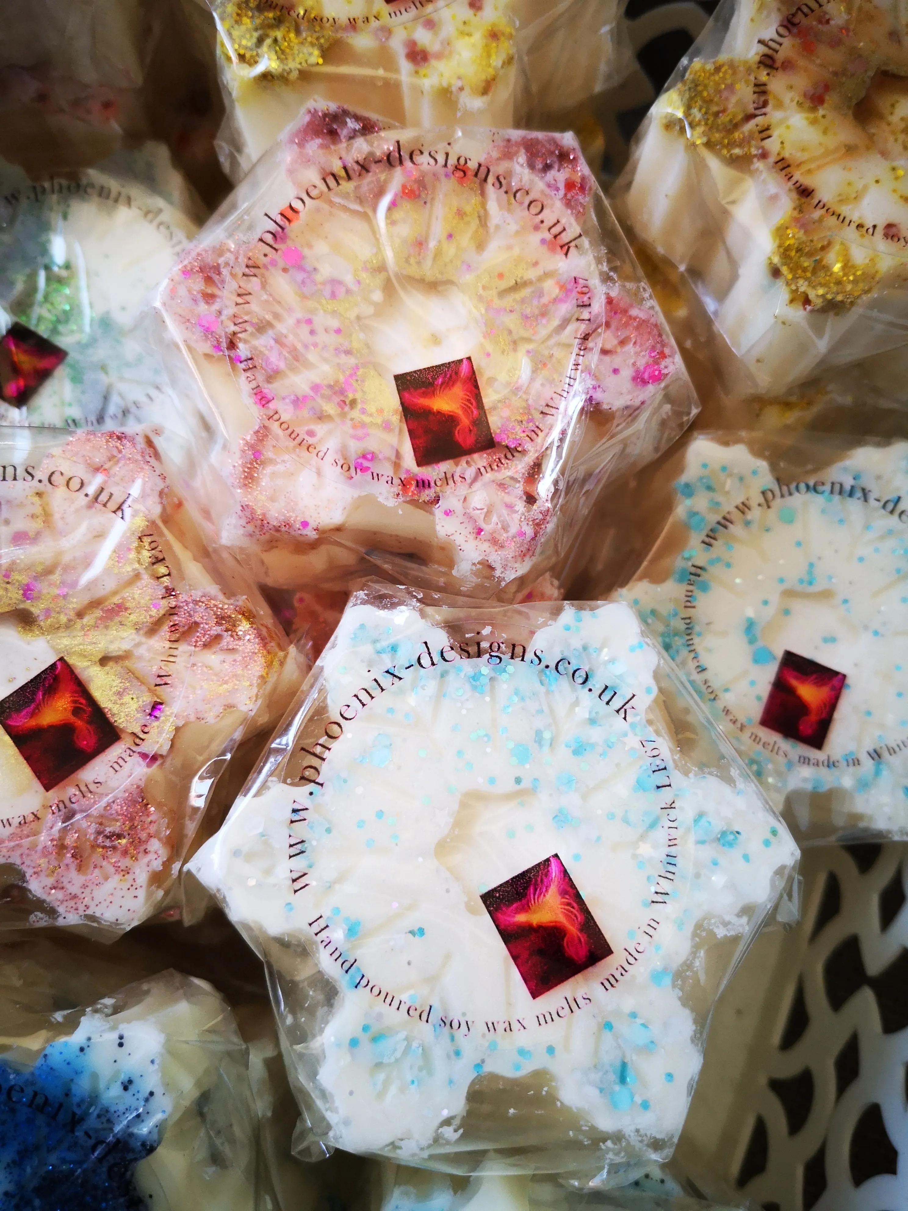 Large seasonally scented snowflake melt, limited edition 75g approx.