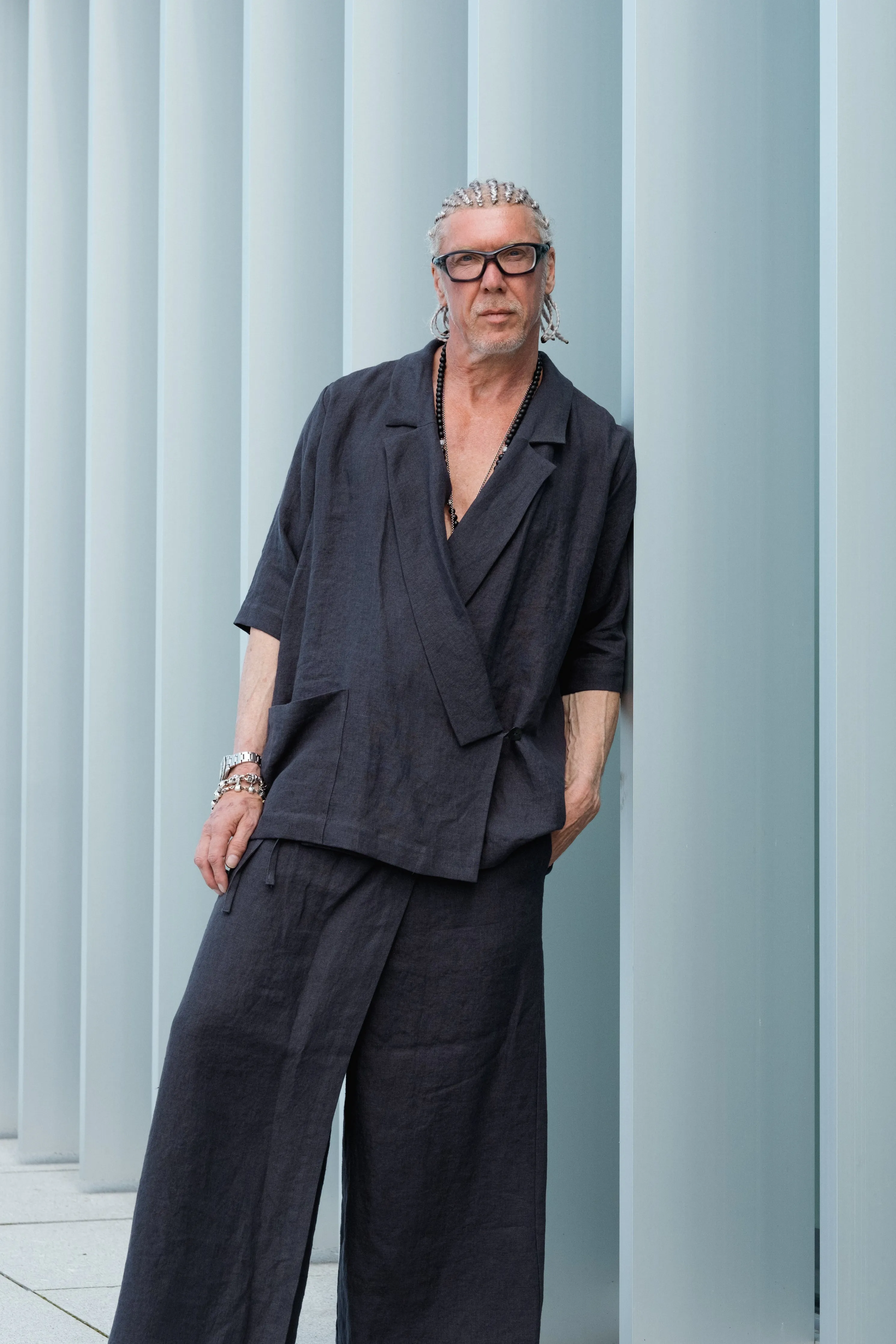 Men’s two-pieces Japanese style linen suit with kimono blazer and skirt detail pants