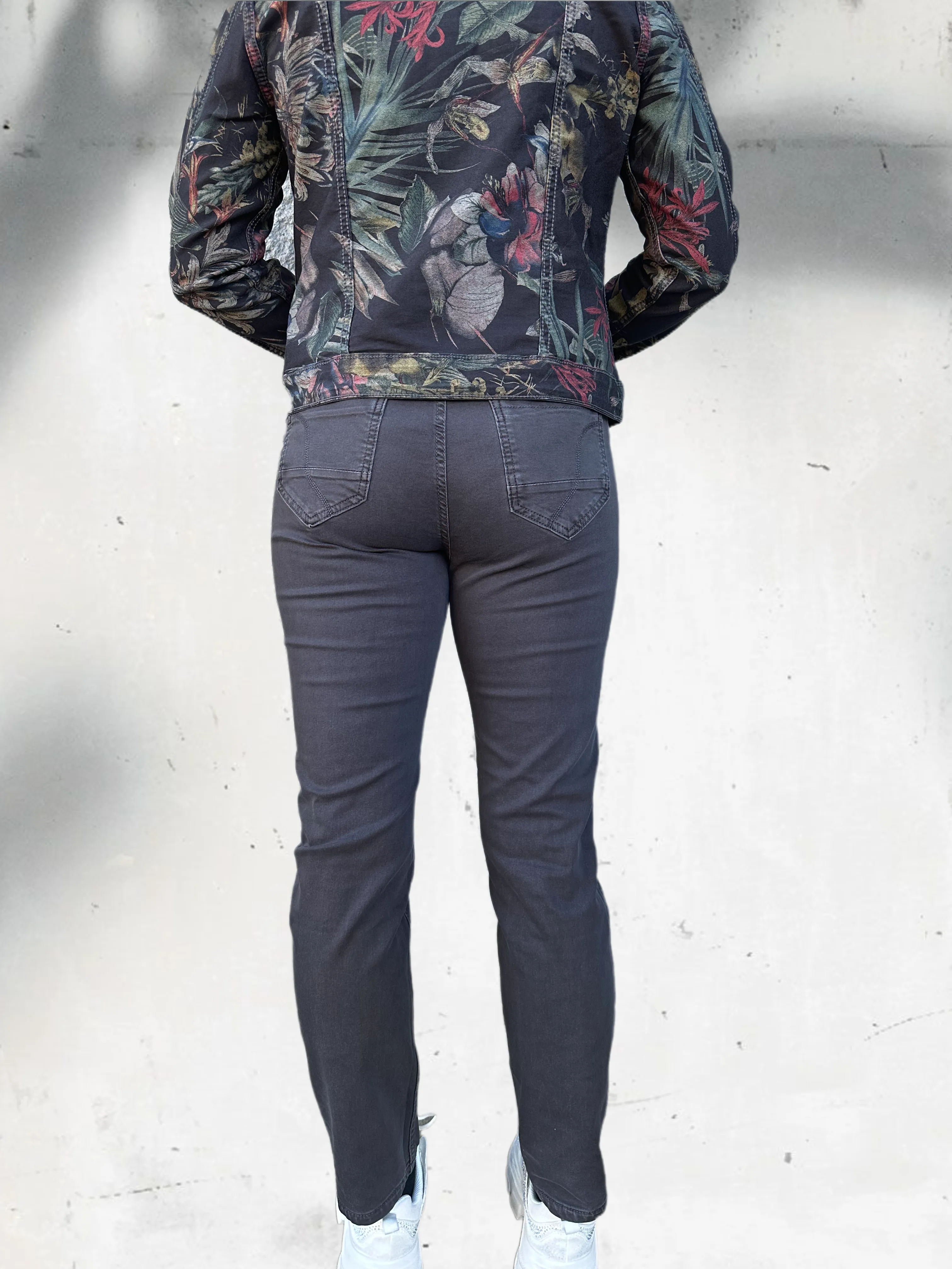 Reversible Jacket in Gray Print and Solid