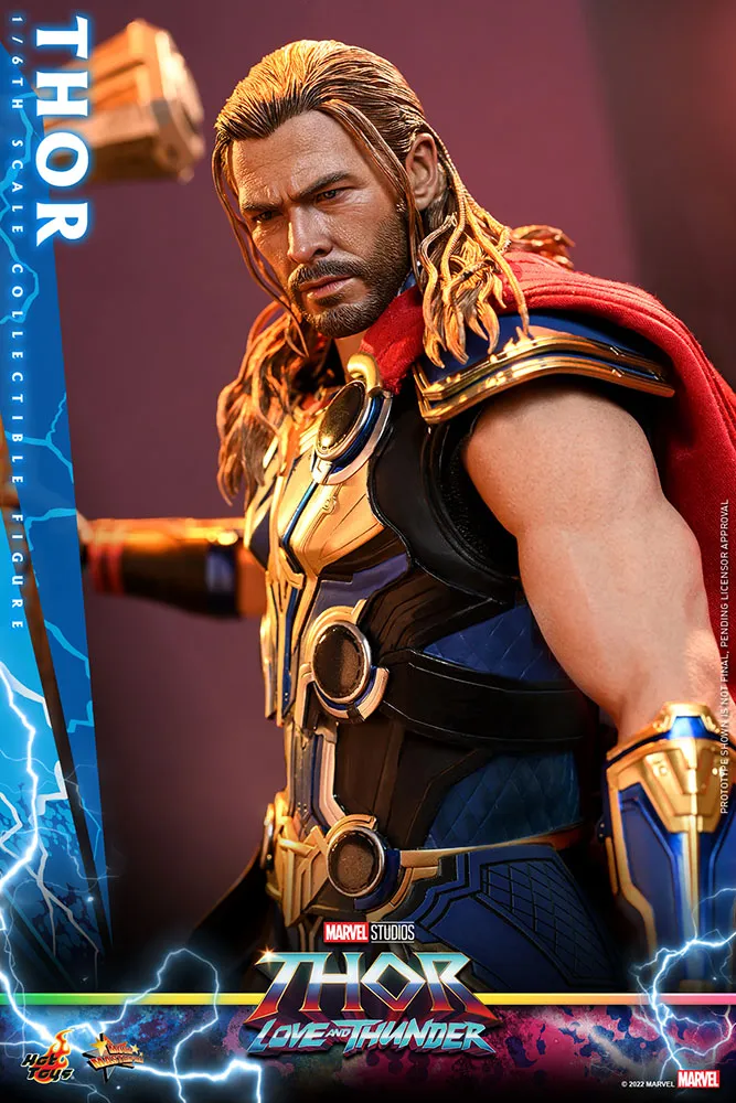 Thor Sixth Scale Figure by Hot Toys